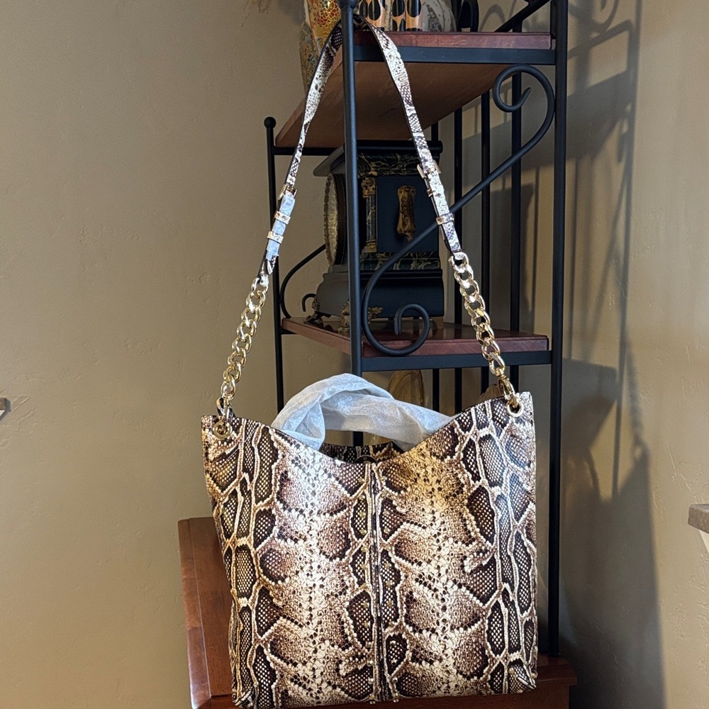 New Large Michael Kors Uptown Astor Legacy Python Embossed Leather Tote Bag - Picture 4 of 9